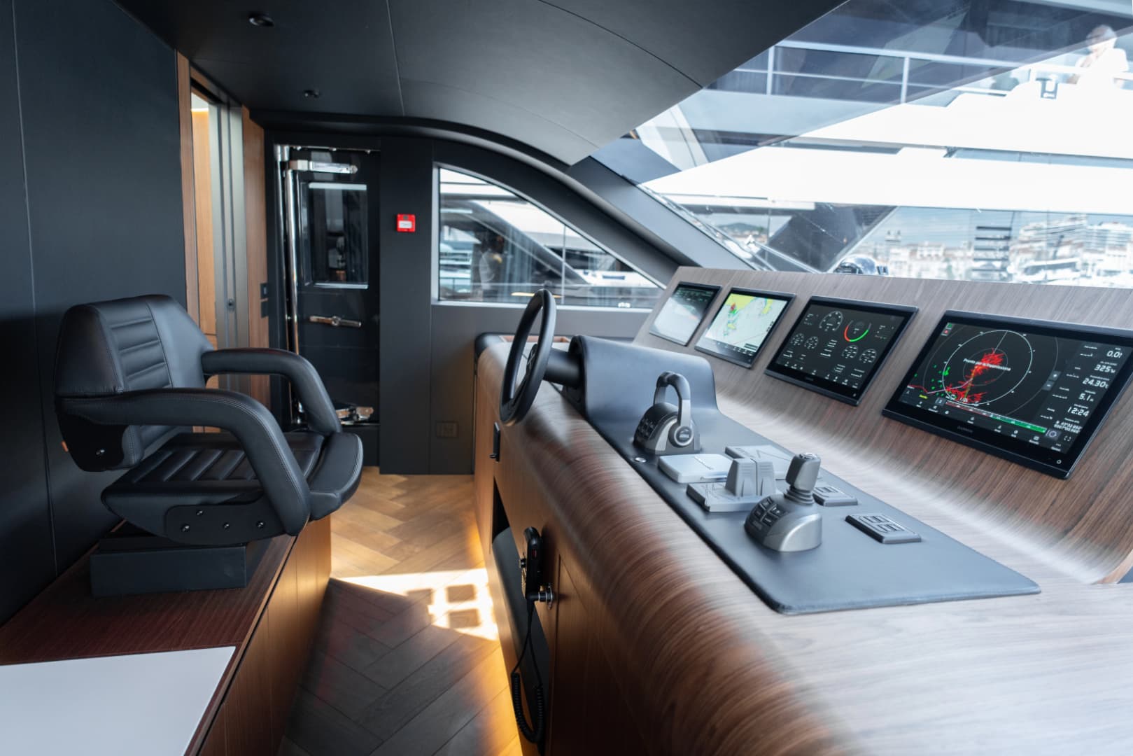 2027 Extra Yachts X90 Fast
