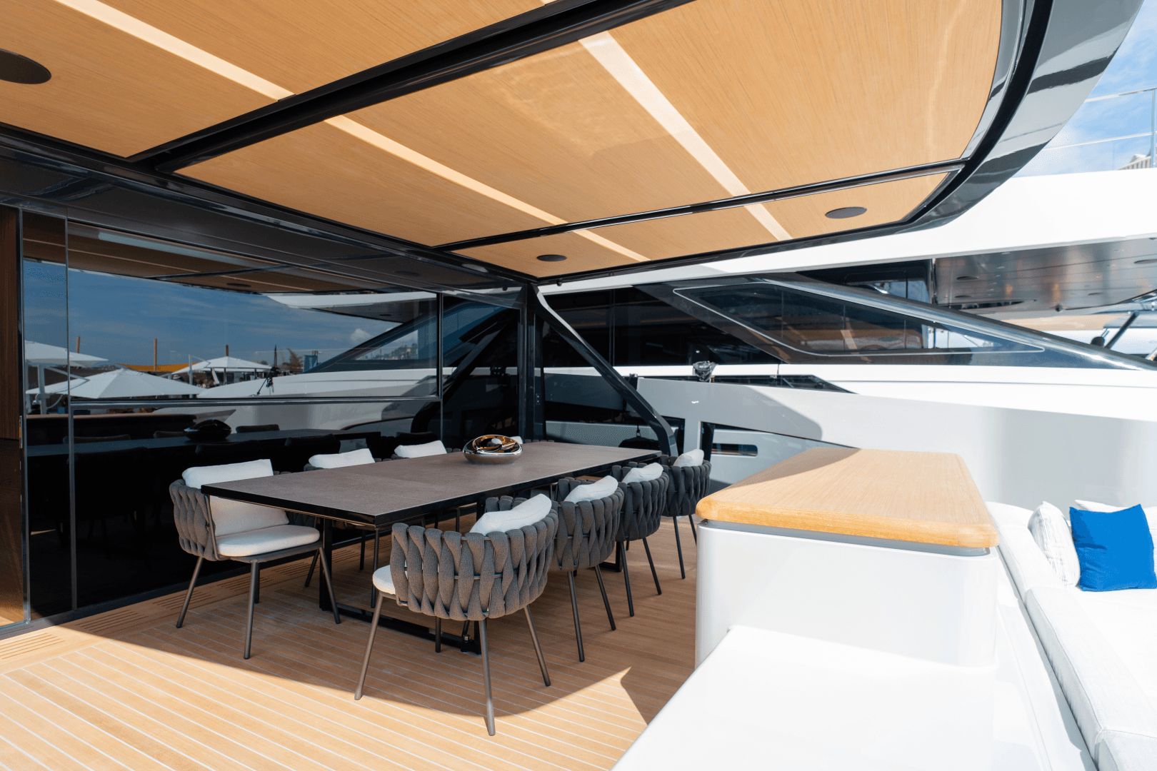 2027 Extra Yachts X90 Fast