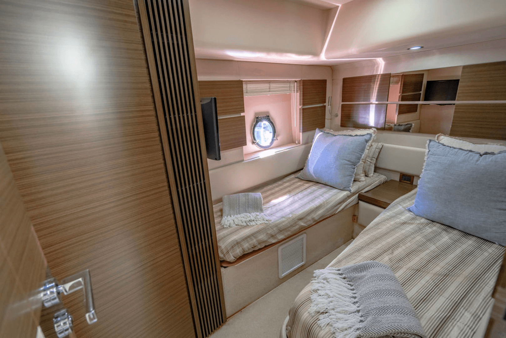 2015 Azimut 54 Flybridge