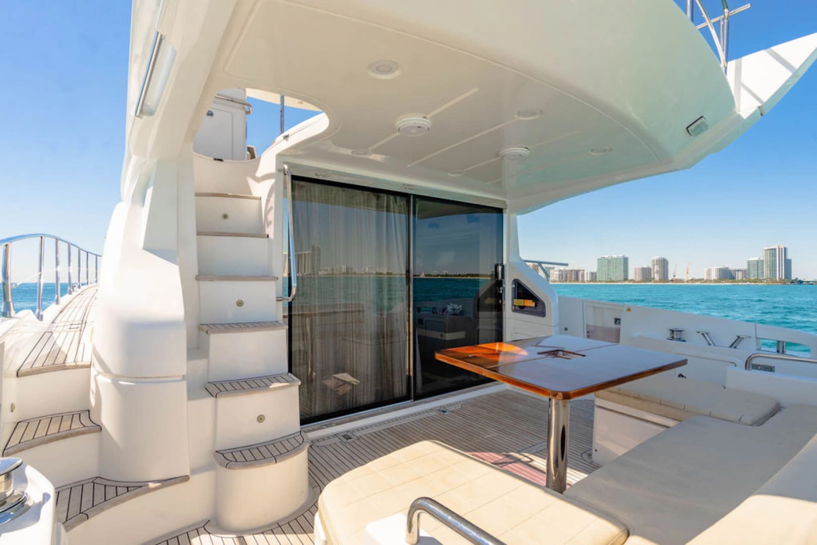 2015 Azimut 54 Flybridge