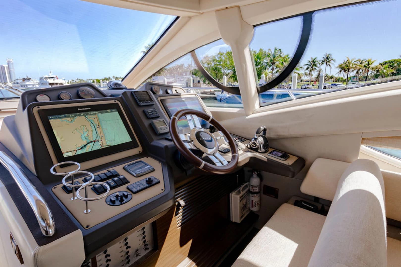 2015 Azimut 54 Flybridge