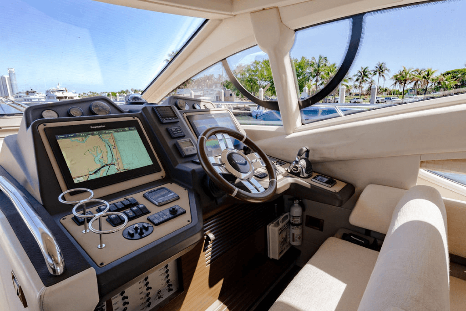 2015 Azimut 54 Flybridge