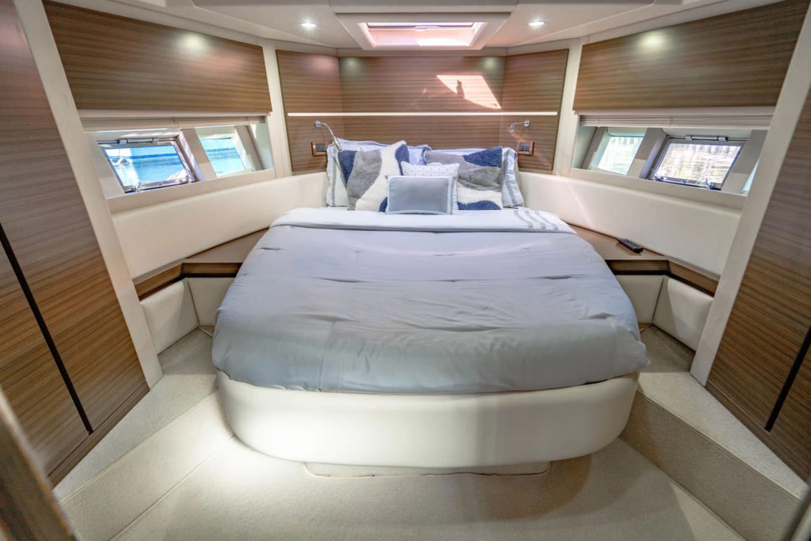 2015 Azimut 54 Flybridge
