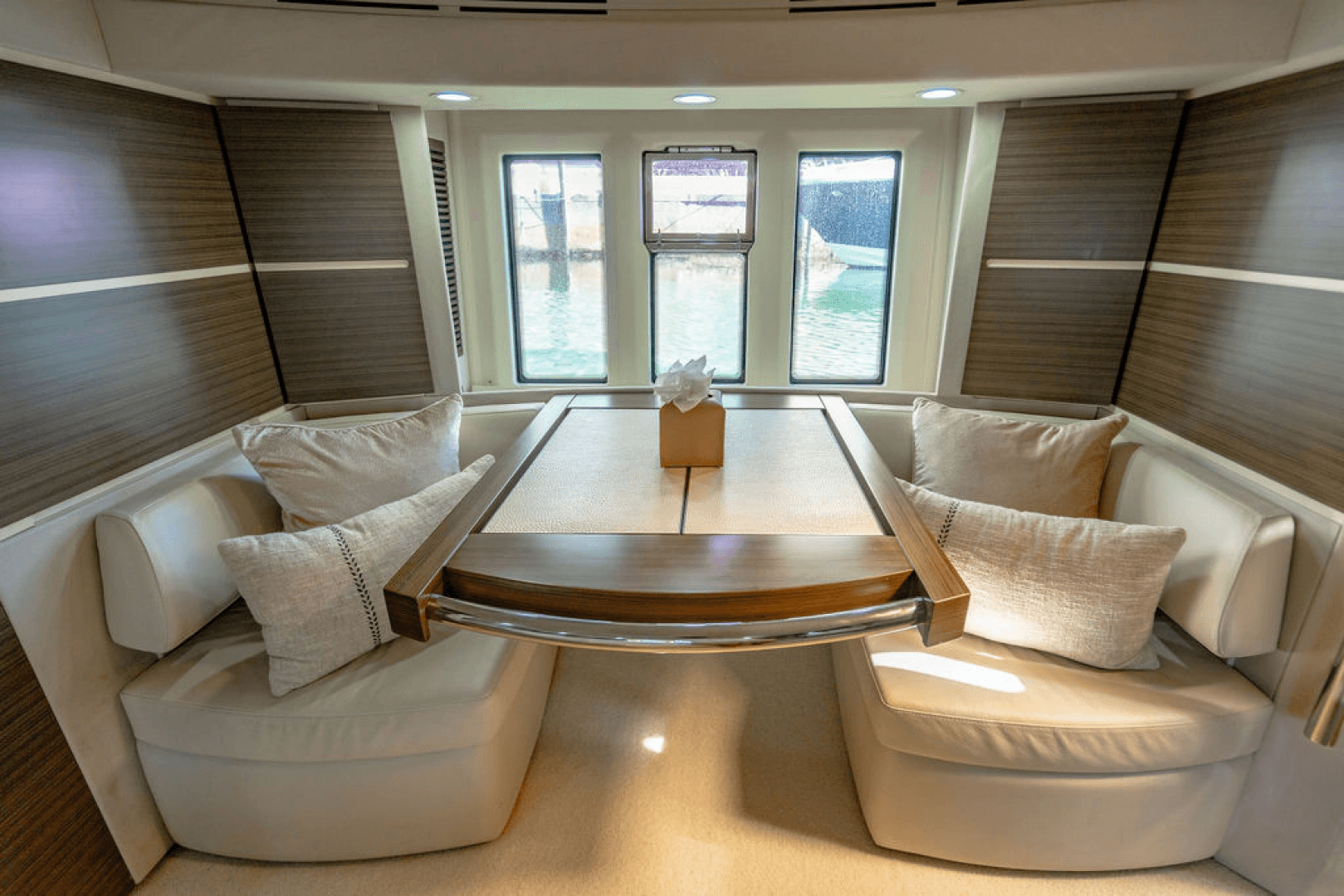 2015 Azimut 54 Flybridge