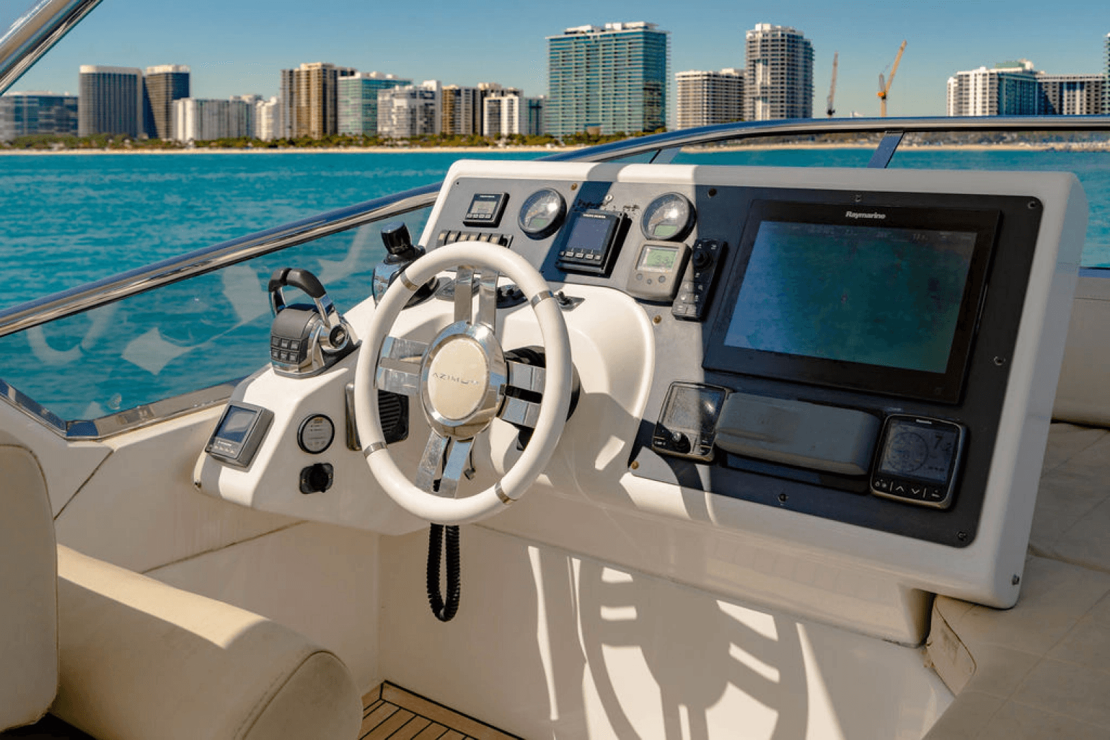 2015 Azimut 54 Flybridge